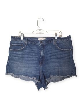 Women's Abercrombie & Fitch high rise mom jeans shorts, size 34/18